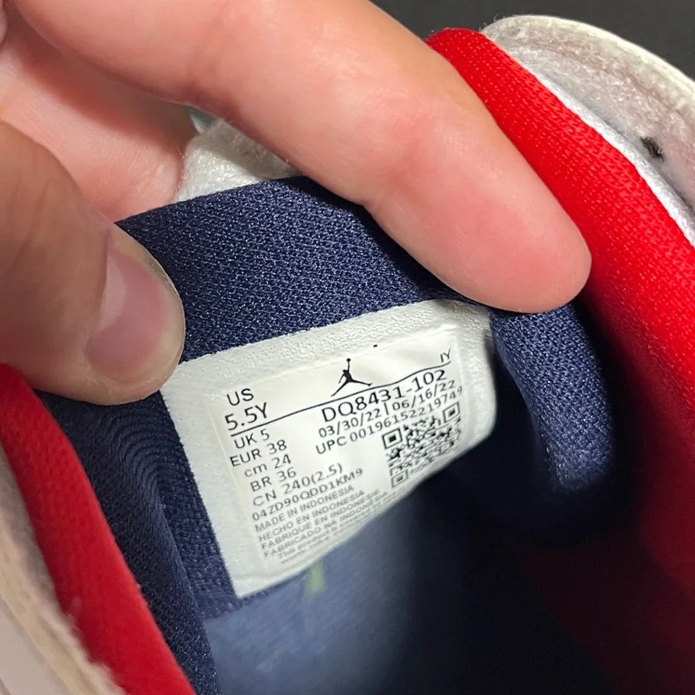 Nike good preowned